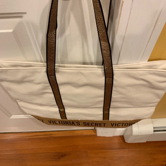 NWT Victoria Secret Glitter Tote - Picture 8 of 8